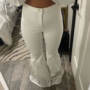 Free People Flare Legged Jeans💫